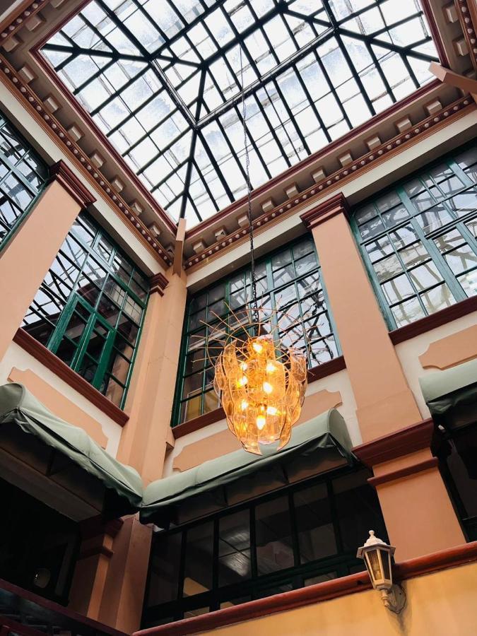 Hostal Victoria Кито Екстериор снимка