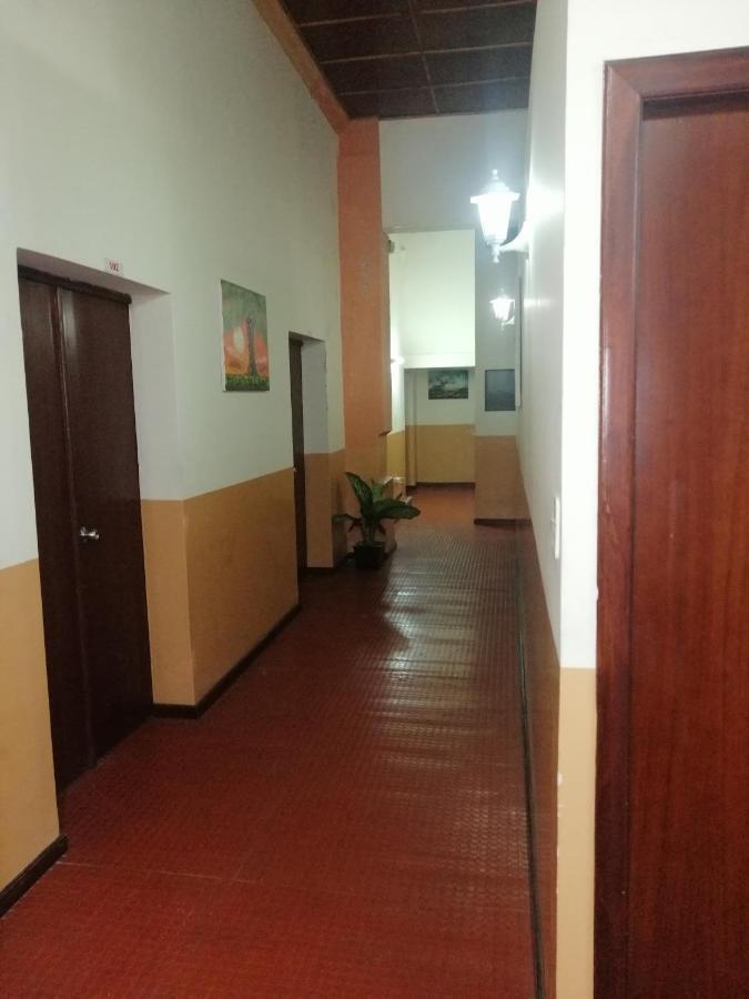 Hostal Victoria Кито Екстериор снимка