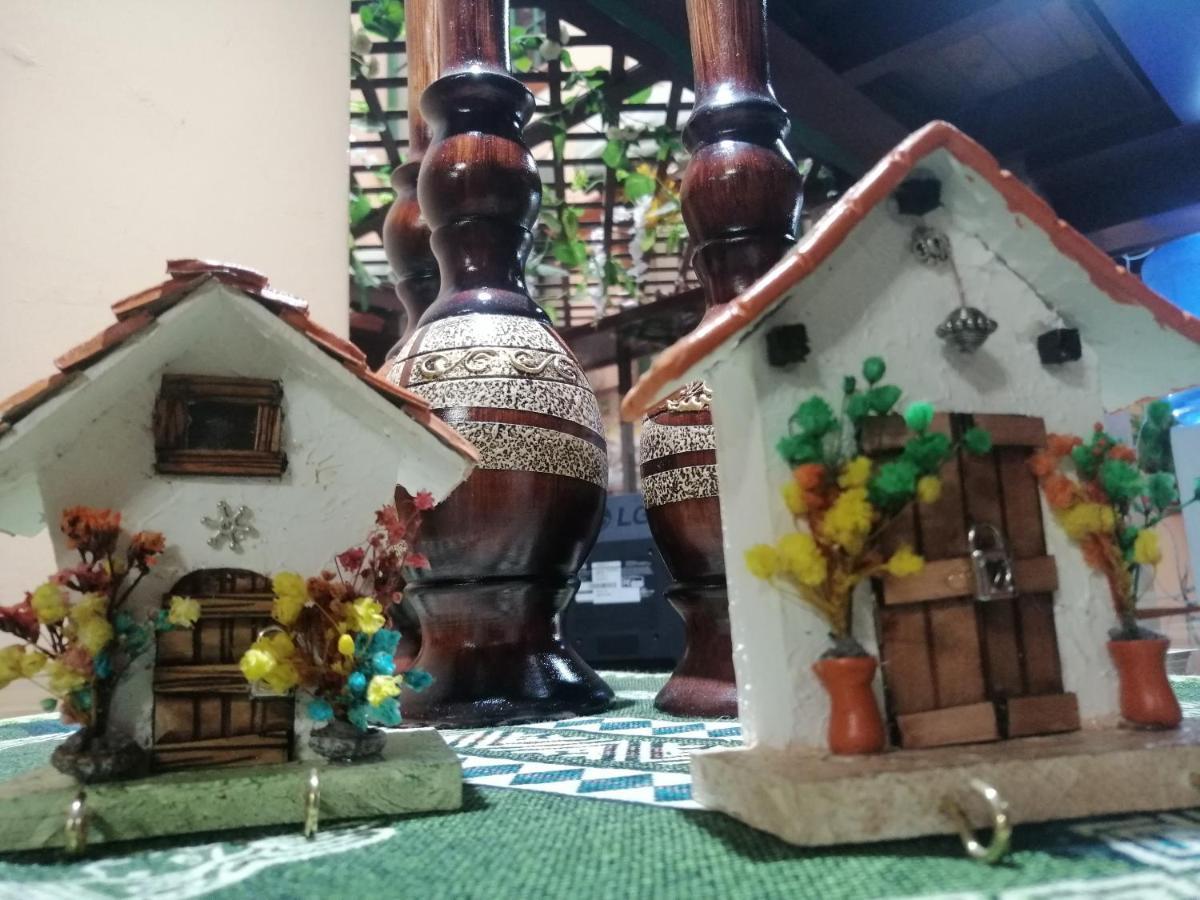 Hostal Victoria Кито Екстериор снимка