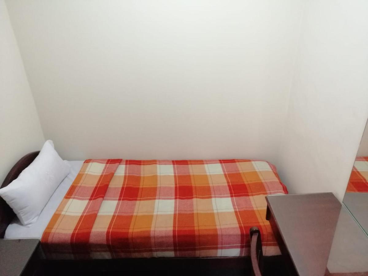Hostal Victoria Кито Екстериор снимка